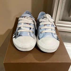 Burberry kids sneakers